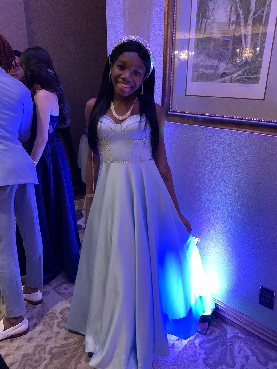 AngelaMcGee08's tweet photo. Our Senior Young Ladies had a Blast last night @NimitzHS_AISD Prom 2022! Ladies, I am so proud you. I wish you the Best! @DemetriaFBryant @BroussardCotina @StillStandingS3 @Counseling_AISD https://t.co/XlXjY8y4Zu