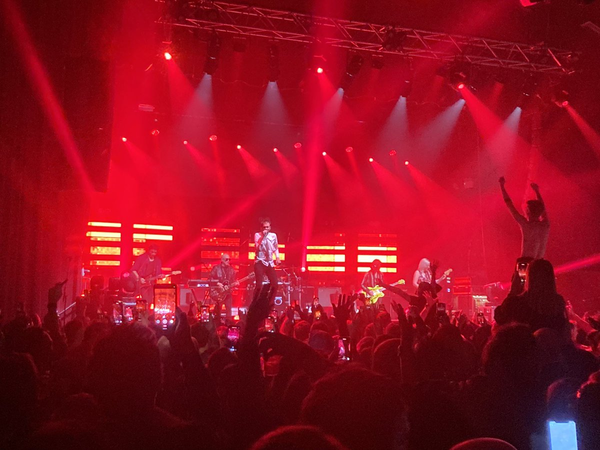 d_bow83's tweet photo. TM🕶 @tommeighanHQ #Manchester #02Ritz 🔥 https://t.co/mieybqvAER
