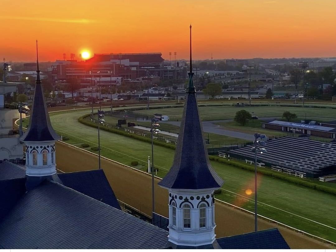 KYFinLit's tweet photo. Happy Derby Day! https://t.co/REA97GOQ6U