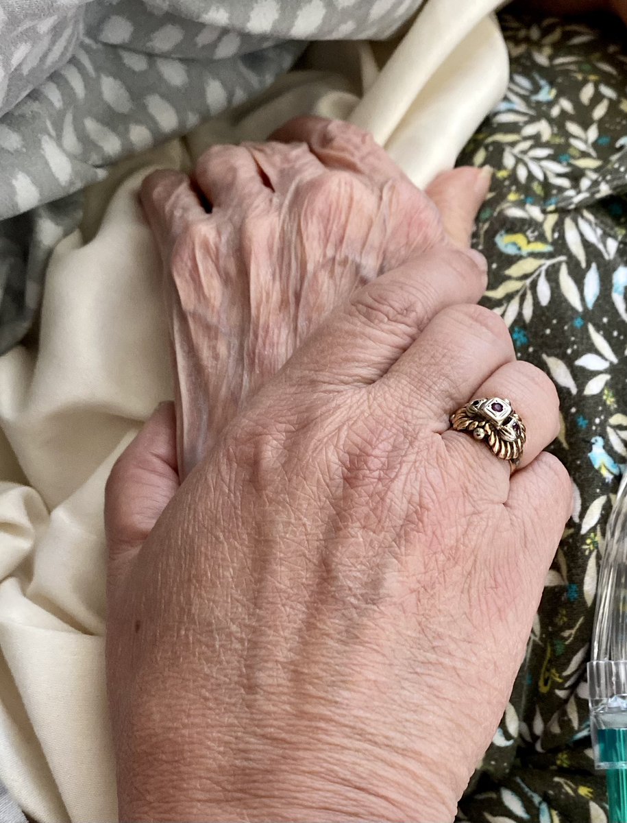 My mom passed away today 💔

She was an amazing woman who survived the Holocaust and met my survivor father in a Jewish Displaced Persons camp in Italy. 

He gave her this ring when they got engaged. I’ve been honored to wear it for decades. 

Photo from my last visit with her.