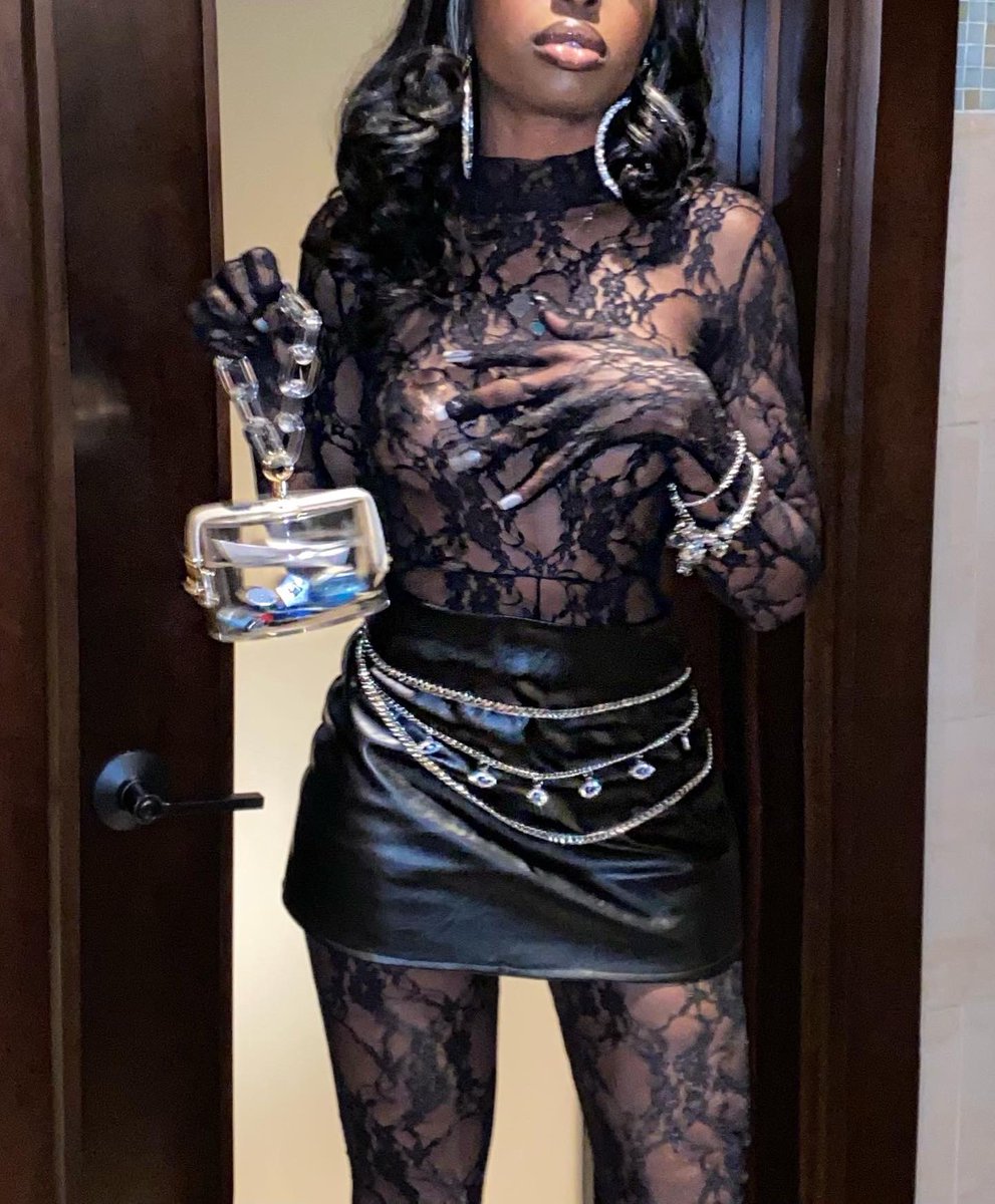 astoldbyjeezy's tweet photo. 🗡🖤 https://t.co/zMYQG2bcs0