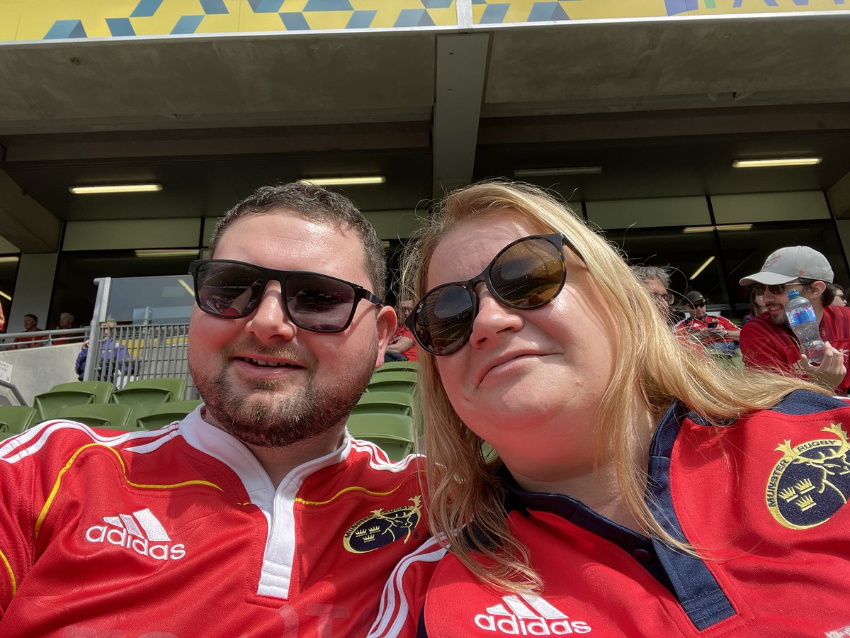 dunworth1's tweet photo. #MUNSTERRUGBYSELFIE https://t.co/hxyhZdcw6G
