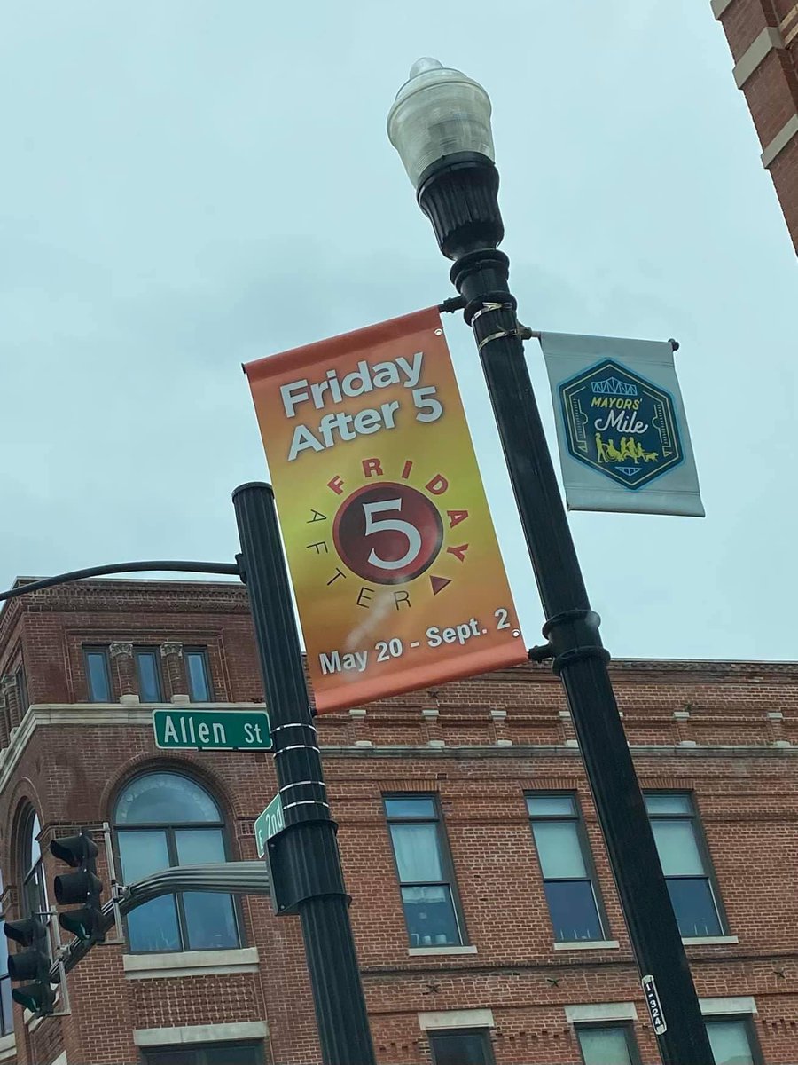 Friday After 5 tweet media