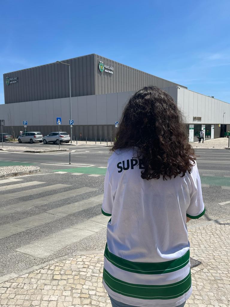 andreiafcabreu's tweet photo. #DiaDeSporting #futsalscp https://t.co/8XG0rufkeu
