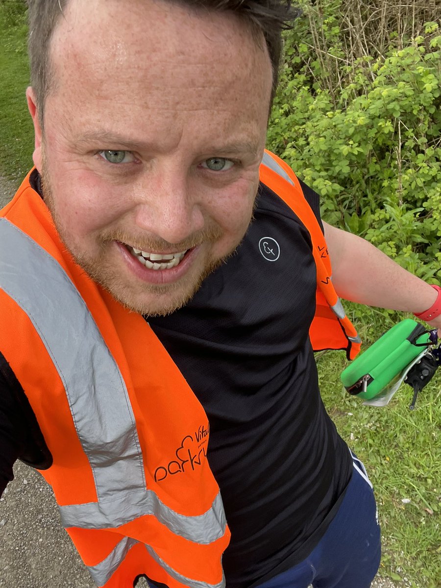 Nigelherbert1's tweet photo. A lovely morning #tailwalking at @suttonmanorpr for their 50th @parkrunUK event! #loveparkrun #parkrun #SaturdayMotivation https://t.co/f5Sfbg2lF1