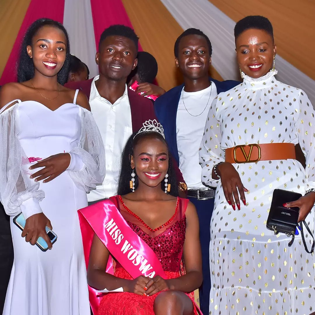 nams_tina's tweet photo. Crowning of Miss WOSWA 2022 at the University of Nairobi (U.O.N) on 6th May 2022.
God...Keep Using Me for Glory of your Kingdom 👑

#McTinaNams
#SamiaQueen https://t.co/Xw2rv0gnPy