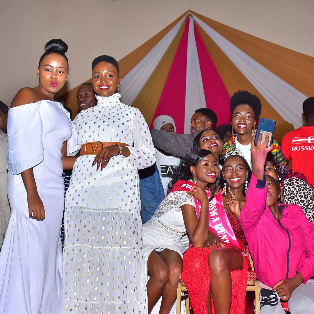 nams_tina's tweet photo. Crowning of Miss WOSWA 2022 at the University of Nairobi (U.O.N) on 6th May 2022.
God...Keep Using Me for Glory of your Kingdom 👑

#McTinaNams
#SamiaQueen https://t.co/Xw2rv0gnPy