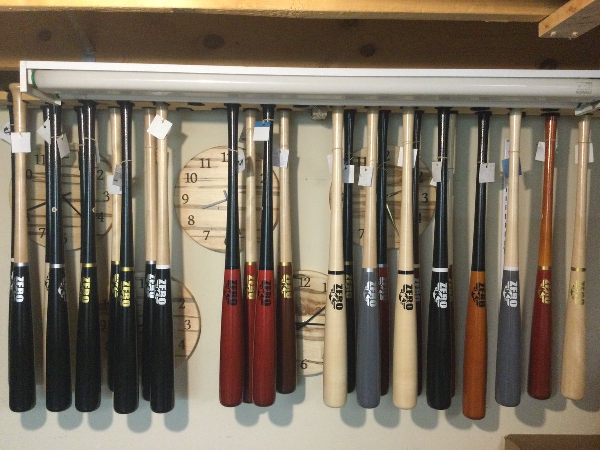 zerokbats's tweet photo. Many bats to be shipped on Monday. Need bats quickly for the beginning of your season? We ship in 3-4 days. #realprice https://t.co/BrrxaEc5Ei
