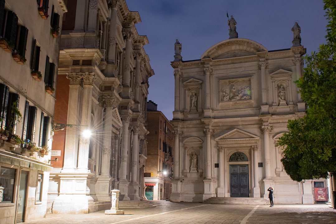 JayHealeyPhoto's tweet photo. Nights in Venice.  #night #NightPhotography #venice #venezia #travel #travelphotography #wanderlust #italy #italia #veneto https://t.co/PesnxVzOO4