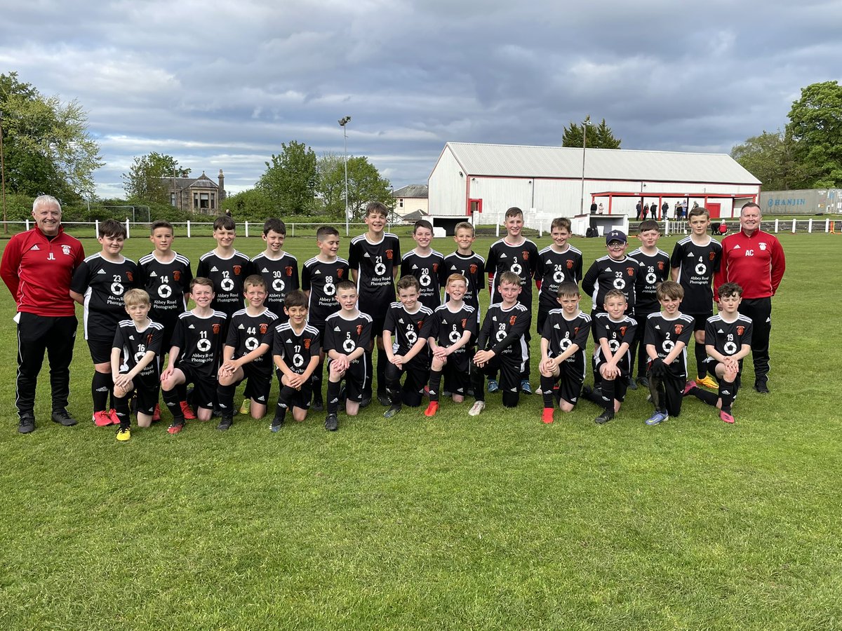 BurghClub's tweet photo. Our 2010s wearing their new training kit proudly sponsored by @AbbeyRoadPhoto https://t.co/RkRb4rnpyd