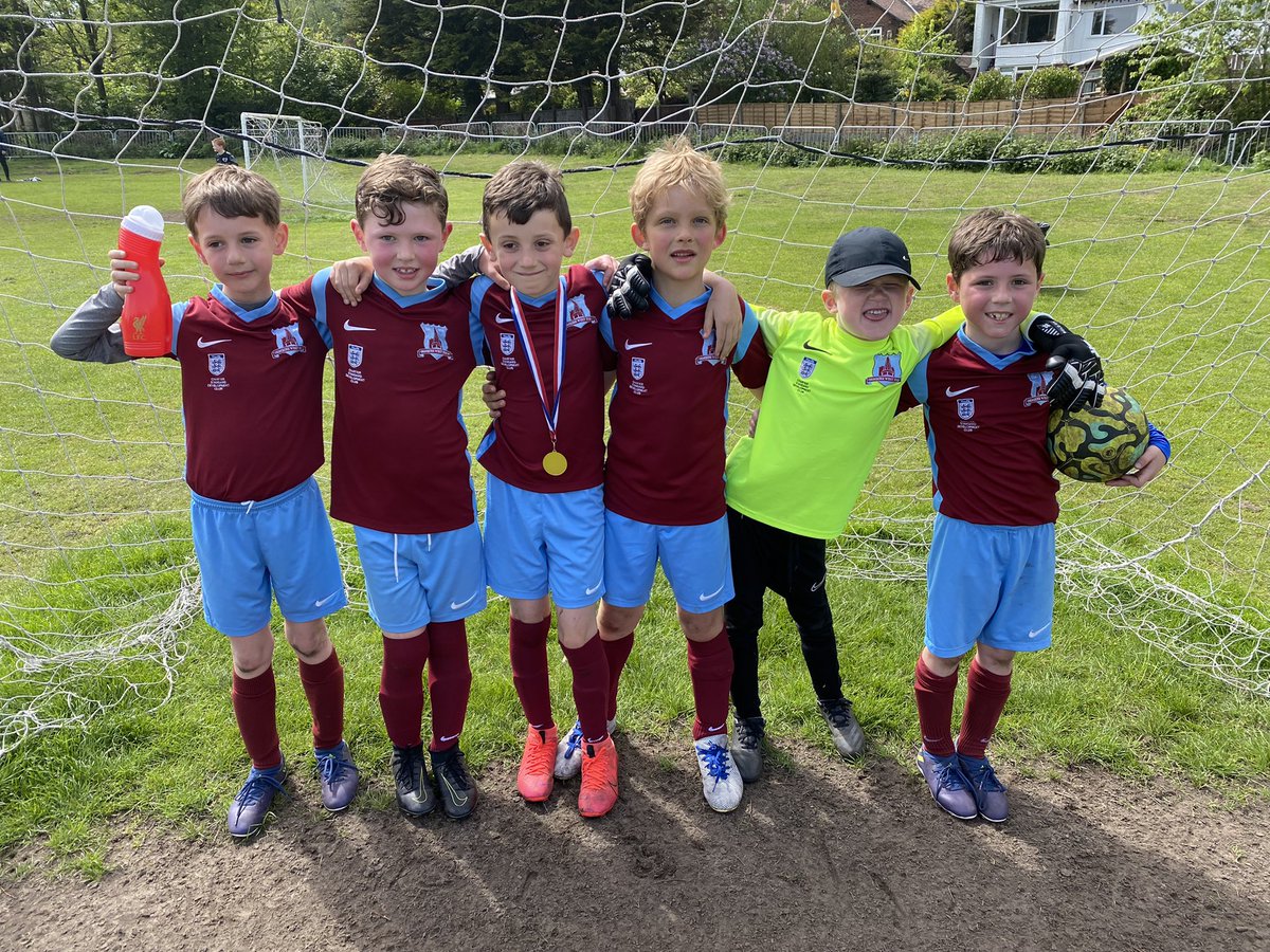 OWEU9s's tweet photo. Really competitive game against a cracking @FCNorthern1920 Purple side @HightownJFL today. Both teams worked really hard and didn’t leave much out there 👏👏

Our MoM was Franklin, lots of effort and a goal to boot. Well done Frank 🏅

Our unbeaten record is still intact too 😀 https://t.co/SNUe1txSzm
