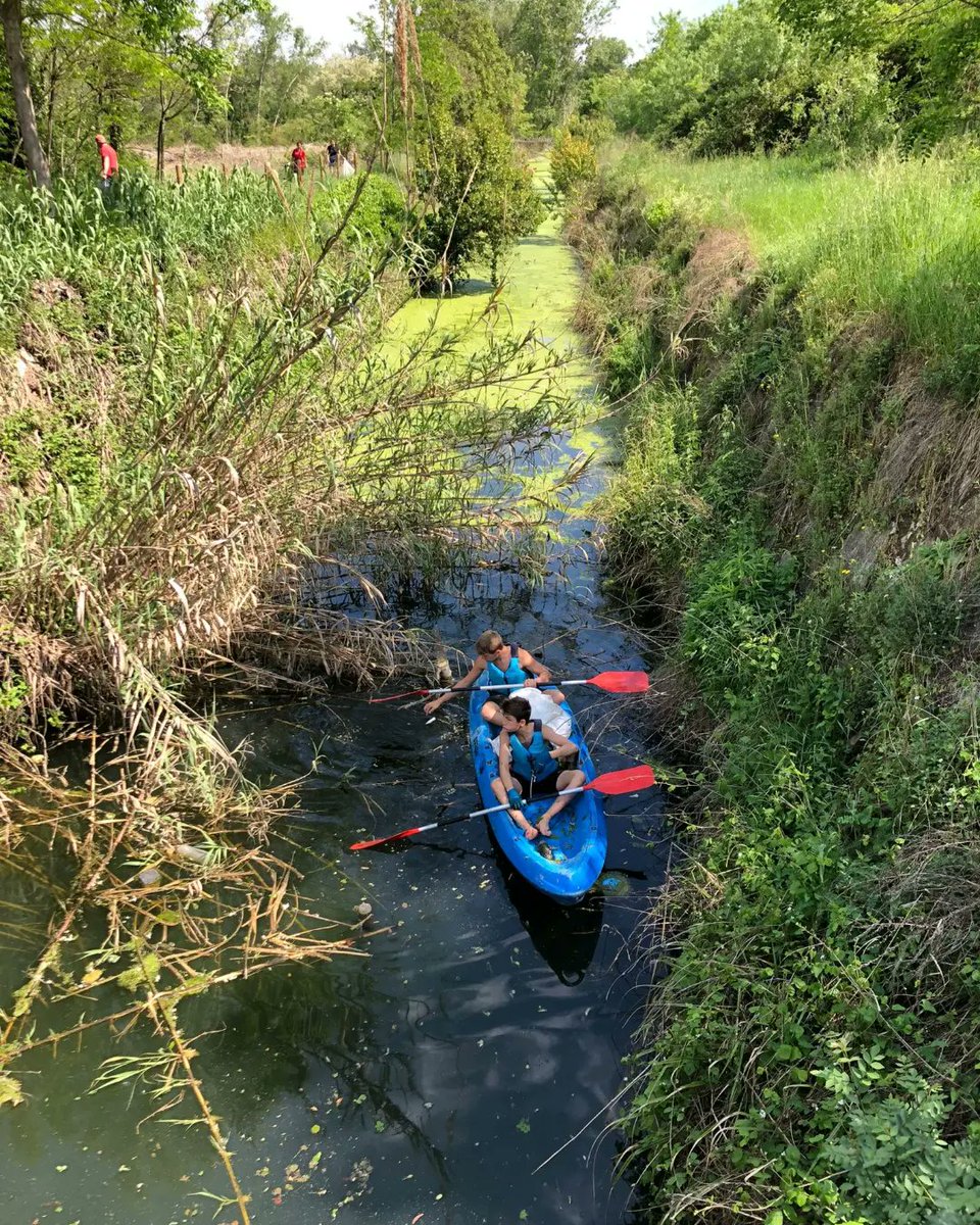 caudesalt's tweet photo. Un any més participant al #CleanUpTheMed amb els compis @CauCanTona 🌸🌷🍃🍀🌱🌿🌳⚘️🌹🌺 https://t.co/oMw26uv1v0