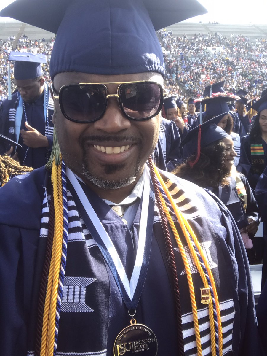 CoachBJ24's tweet photo. Christ gets all the credit for this. I am Humbled and blessed to receive my Health/Physical Education and Recreation BA, with honors. Sky’s not the limit when you pray. Thank to all the people that helped me along the way @JacksonStateU 🔵⚪️🔴 #theeIlove #Magnacumlaude #tausigma https://t.co/A4wzQVPynq