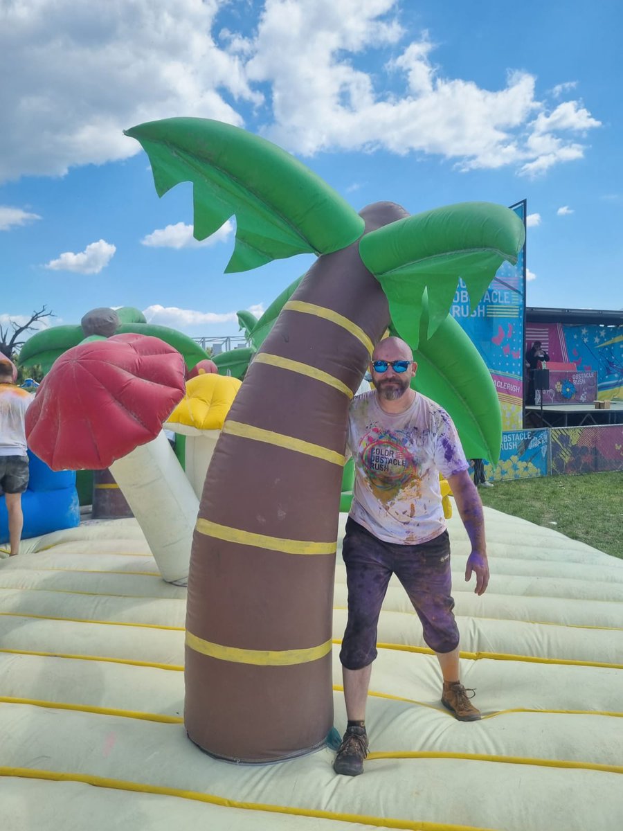 Ro76K's tweet photo. #ColorObstacleRush in @StadtLeipzig auf der Rennbah. Schรถn war es und ein super Einstieg in den Urlaub.
#teamchaosauftour https://t.co/8vAxSn6TCl