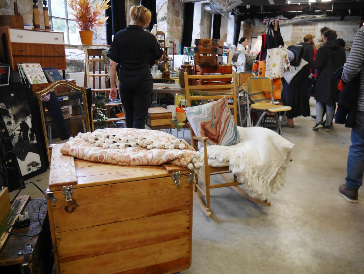 sunnybankmills's tweet photo. Day 1 of the Rose & Brown Vintage Home and Furniture Fair is almost over!
Get to the Old Woollen in the next HOUR or between 10:30 & 4 tomorrow. The next one isn't until September, so don't miss your chance.
#Vintage #FurnitureFair #LeedsWeekend #Leeds #LeedsEvents https://t.co/xpZxklj9SP