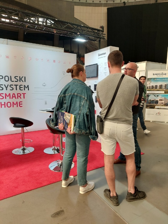 Grenton_com's tweet photo. This weekend in @Hala_Stulecia, you can meet us with our Partner https://t.co/u0YhKSE8nR at #Targi Mieszkań i Domów #Wrocław 🇵🇱.
We will show you how you can control your #SmartHome with the #TouchPanels or myGrenton #app. Just join us there🚶 stand D2. https://t.co/XFA0gzsNxH