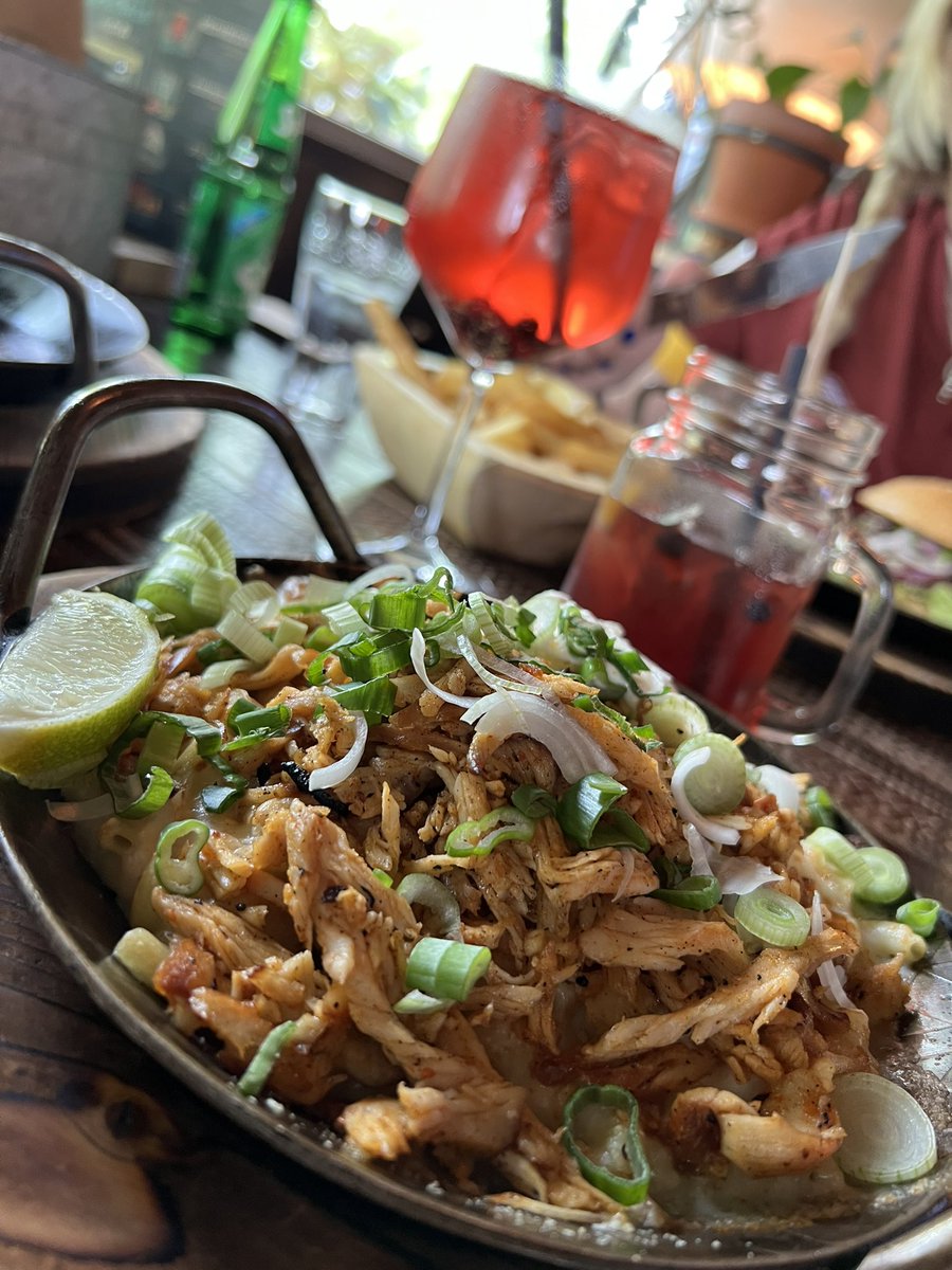 Zopo_Chan's tweet photo. Gibt es etwas geileres als Essen?! #Timberjacks https://t.co/rmNQMCm6ls