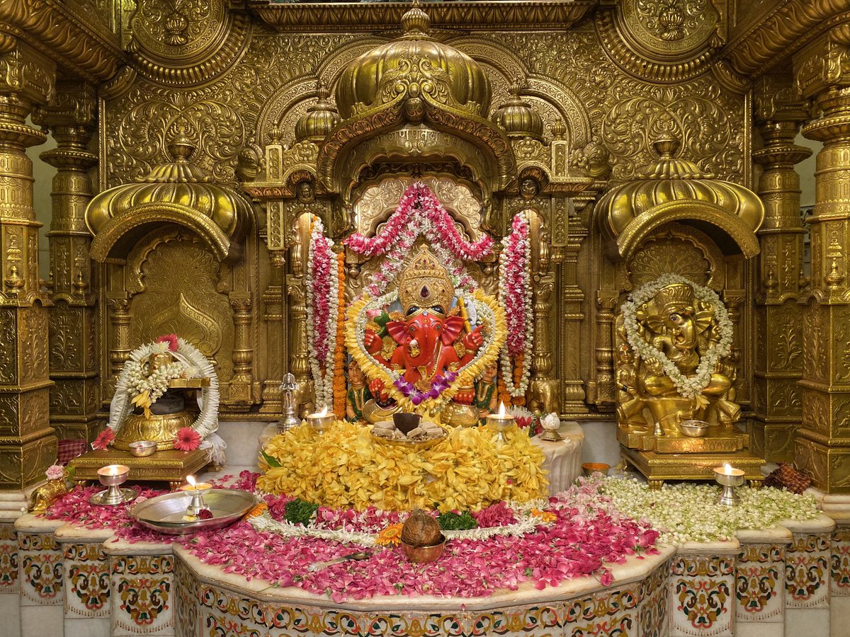 SVTMumbai's tweet photo. 🙏गणपती बाप्पा मोरया 🌺मंगलमूर्ती मोरया 🙏०७/०५/२०२२ https://t.co/6oBd7OevSe