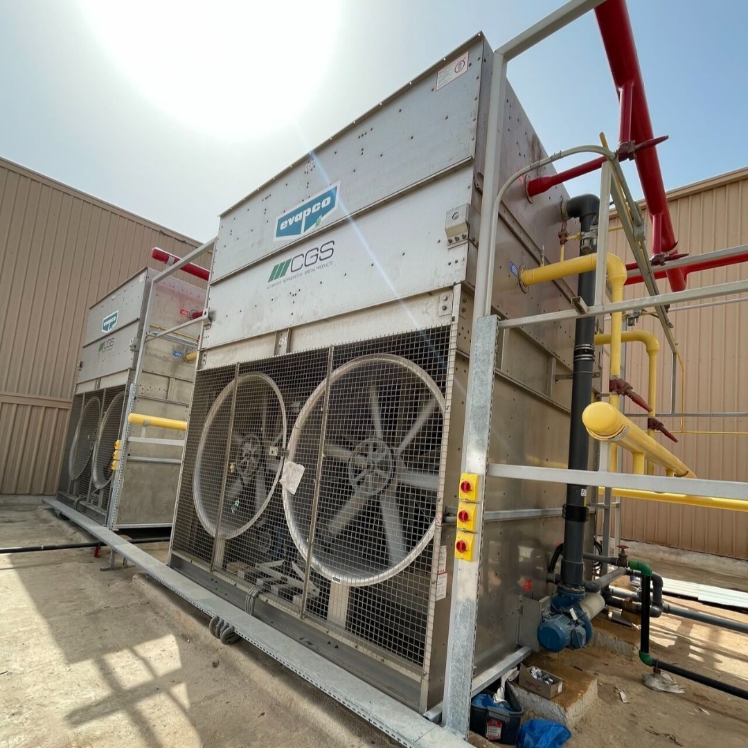 EVAPCO_Inc's tweet photo. EVAPCO, Inc is proud to be a part of a recent installation completed by CGS Group for an Advanced Storage Ammonia Project using our PMC-E Evaporative Condenser with Type 316 Stainless Steel Construction.
#Ammonia #Refrigeration #coldchain #coldstorage #NH3 #CGS #EVAPCO #Evapcold https://t.co/sis9GMnLzM