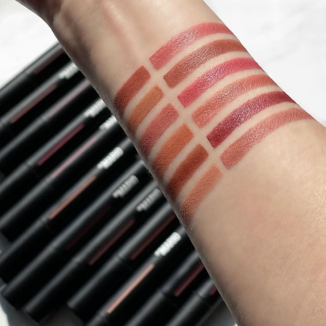 MakeupByMario's tweet photo. Every shade of the Cozy Lip Creme ✔️✔️
📸 by #MBMfam @g_sqrd
⠀⠀⠀⠀⠀⠀⠀⠀⠀
Available on https://t.co/Oh4BhTY9cj & @sephora
#MakeupByMario https://t.co/AGUXfdRqzz