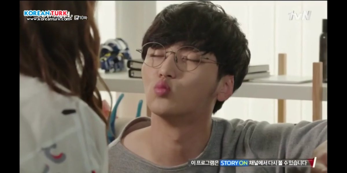 gug_oegeojuja's tweet photo. Muck muck 😘😍💋💞
#ExGirlfriendClub
#ByunYoHan
#SongJiHyo https://t.co/BveM4PAj2W