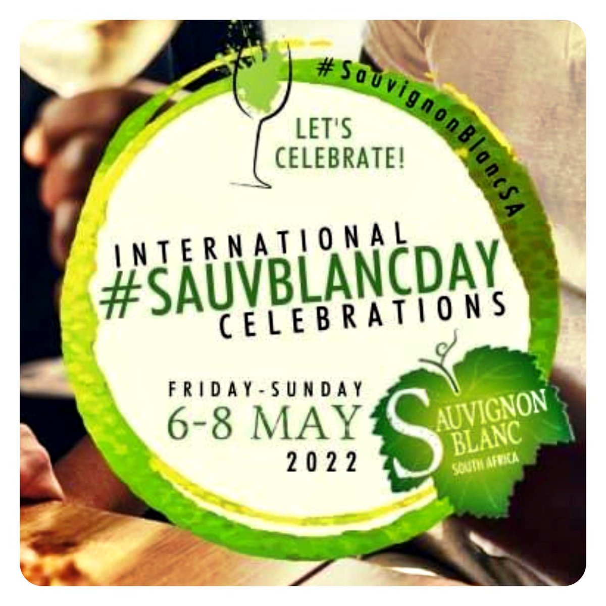 gregsherwoodmw's tweet photo. Today I’ll mostly be drinking and reviewing two fabulous new Sauvignon Blancs from the masters of cool climate savvy… @KleinConstantia and @mattrobday @hansverbier 🍷🇿🇦 #SauvignonBlancDay #SauvignonBlancSA @SauvignonSA https://t.co/lxK0gqOo1y
