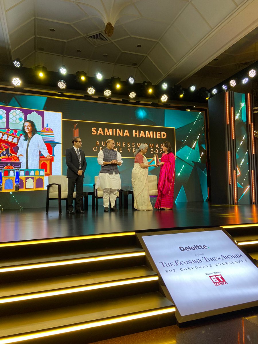 ETAwards's tweet photo. "CIPLA isn’t just about making medicines, it is about saving lives and keeping people and ultimately the nation, healthy." says @SaminaHamied, Executive Vice-Chairperson, Cipla in her acceptance speech at #ETAwards for Businesswoman Of The Year 2021. @Cipla_Global @EconomicTimes https://t.co/IVJNannnuC