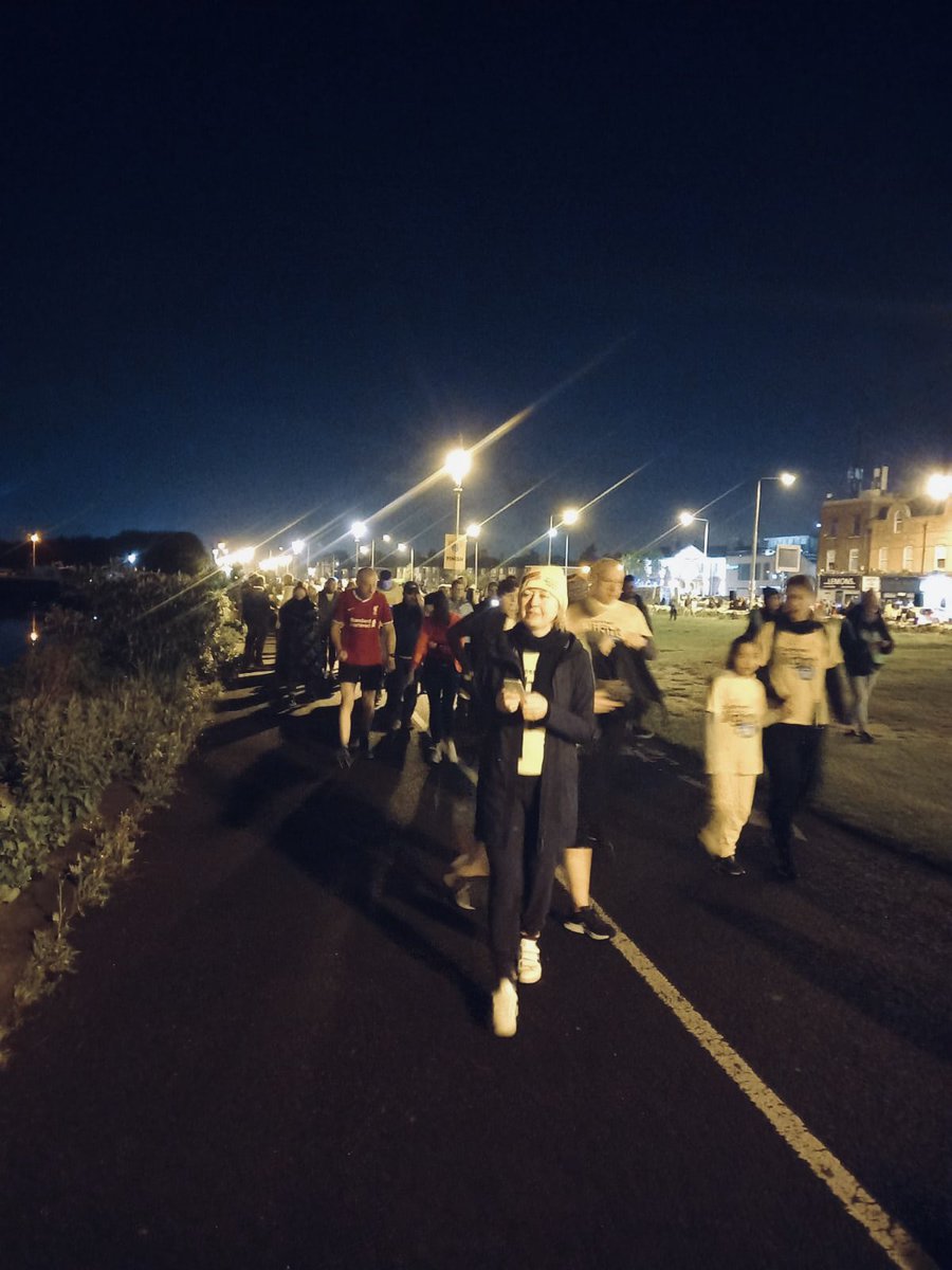 MariaCanEmb's tweet image. Well done to everyone who took part in #DarknessIntoLight2022 this morning. It was lovely to walk in Clontarf in support of @PietaHouse. Fantastic organisation carrying out wonderful work and uplifting spirit among those who participated.
