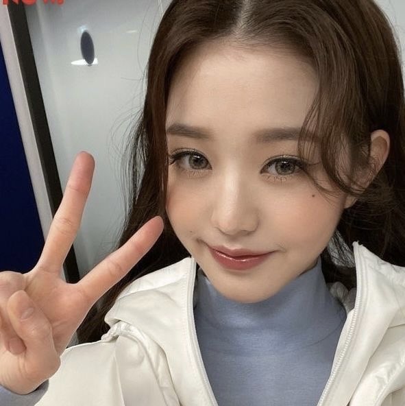 jjkwonyo's tweet photo. cherry bunny princess and baby star candy 🍒🐰⭐️🍭 https://t.co/jximlxrqi1