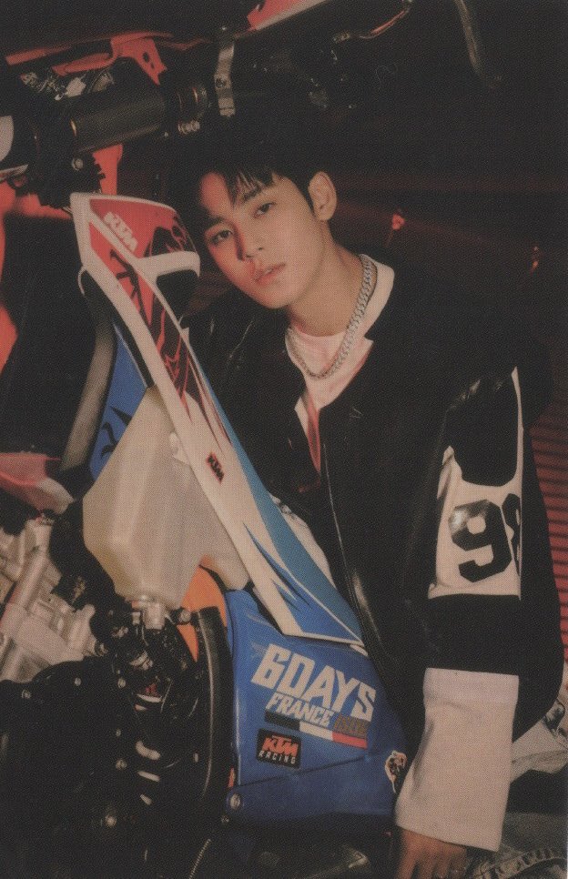 SEVENTEENscan's tweet photo. [SCAN] Mingyu Attacca Carat Version 20 PCS
#MINGYU #ATTACCA #SEVENTEEN #CARAT https://t.co/TgXdx1QCte