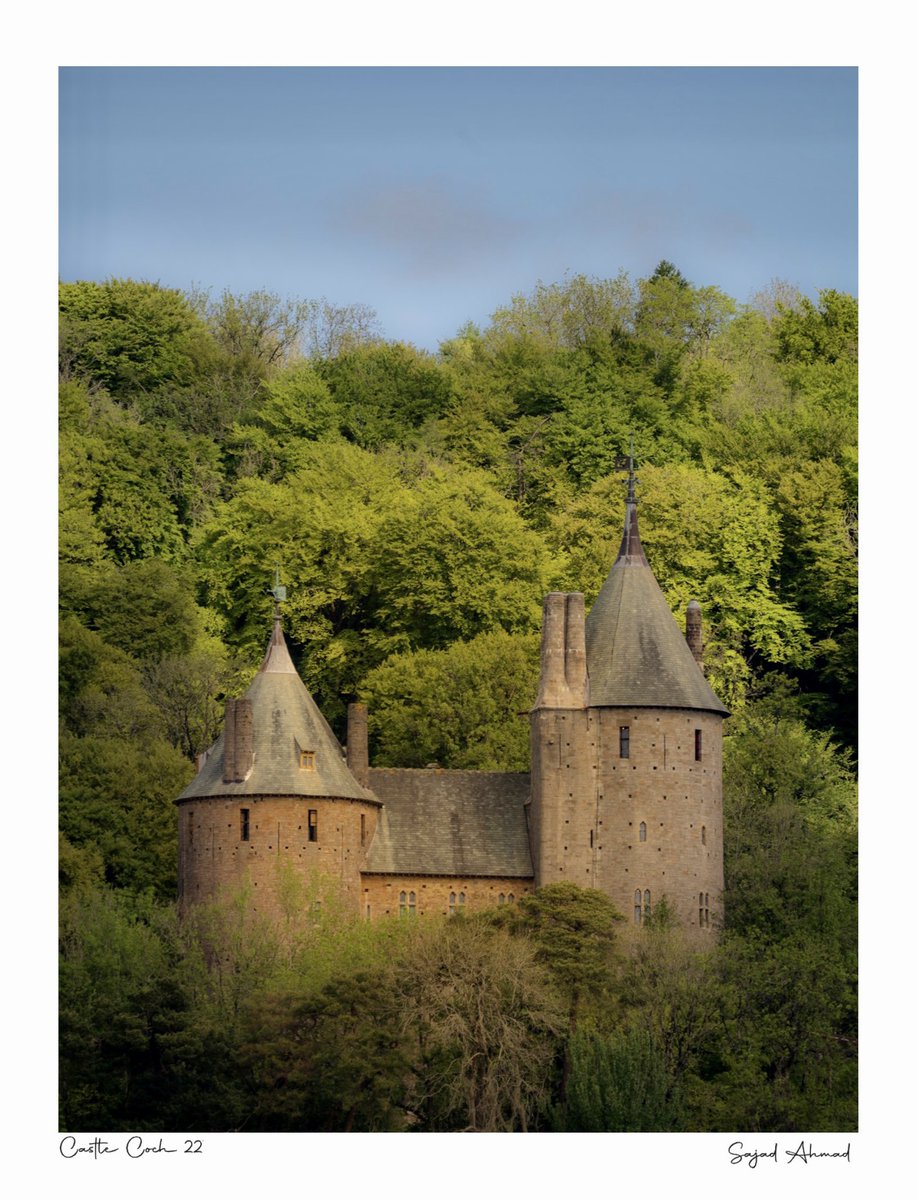 SAhmadPhoto's tweet photo. A sunny day,
@VisitWalesBiz @visitwales @VisitCardiff 
#FamilyDocWithCamera #castle #turret #visitwales #travelphotography #travelpics #imageoftheday #justgoshoot #fineartphotographer #fineartphoto #nakedplanet #photographylovers #streetphotography https://t.co/Ky5QvBPobq