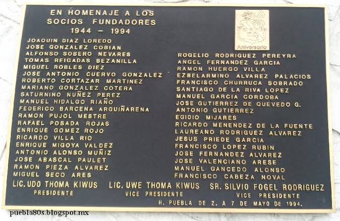 pueblafc1944's tweet photo. 7 DE MAYO DE 1944 - 7 DE MAYO 2022
78 AÑOS DE SER EL PUEBLA DE LA FRANJA🎽 
¡FELICIDADES!🎂🎉👏👏 @ClubPueblaMX 
#LaFranjaQueNosUne 
#Feliz78Aniversario https://t.co/LifFoaS5pF