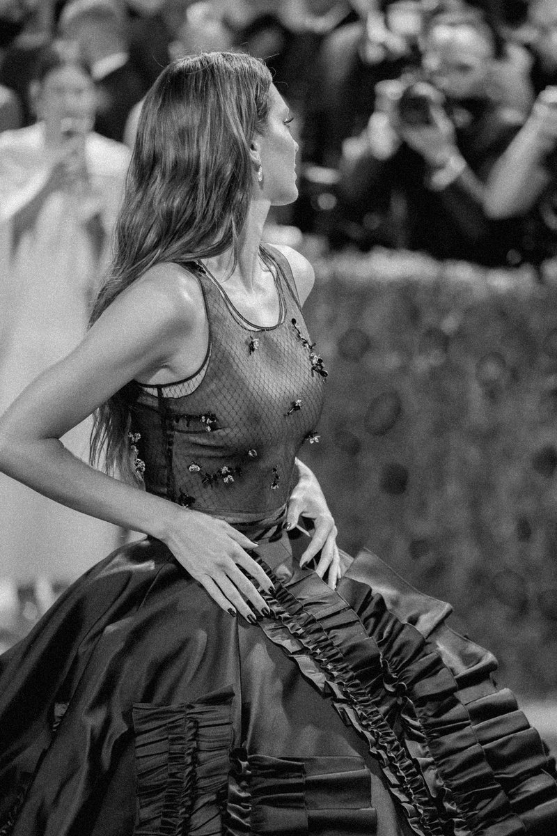 empirekendalI's tweet photo. 🖤 dream girl https://t.co/ZGoy4pzaX7