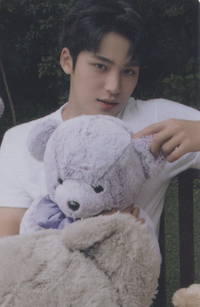 SEVENTEENscan's tweet photo. [SCAN] Mingyu DICON 101 PCS
#MINGYU #SEVENTEEN #DICONSVT #CARAT https://t.co/iE0d9xcu6h