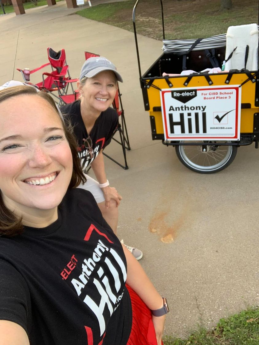 Hill4CISD's tweet photo. Thank you Susie Kemp for your support at Mockingbird elementary this morning. And to Rebecca Schaefer Bailey for your support biking around town! 
#workingforeveryone https://t.co/ULujDJS95k