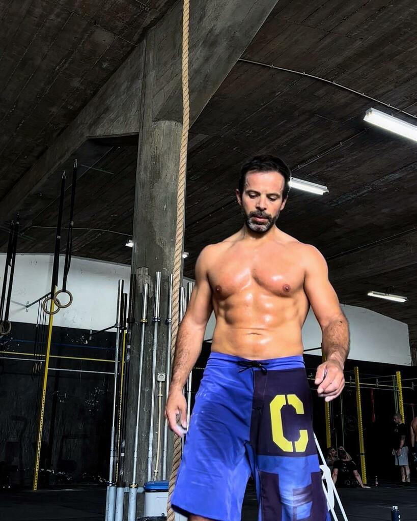 AndreStrob's tweet photo. Saturday mornings at @crossfitfnc … always a good way to kick start the weekend! 

Now it’s beer o’clock! 🍻😎

#crossfitfnc #crossfit #almostsummertime https://t.co/ufhOZ64VQd https://t.co/PRnffMaT6C