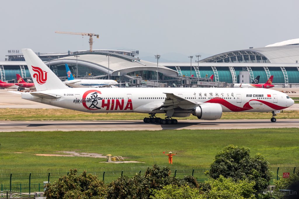 lin_universe's tweet photo. Love China
Air China B777-300ER in #ZGGG
#Avgeeks #Boeing777
#aviationphotography https://t.co/zKPUazpfww