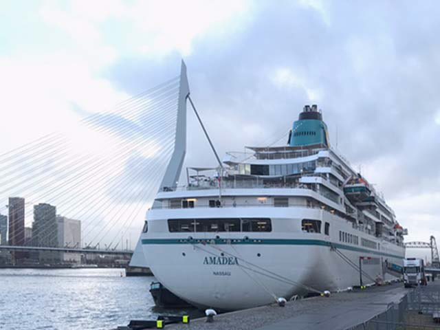 CruiseAgenda010's tweet photo. Zondag 8 mei 2022 bezoekt ms Amadea van Phoenix Reisen van 14.00 uur tot 22.00 uur de Cruise Terminal Rotterdam
#Amadea  @PhoenixReisen   https://t.co/ytR8SKHZv1
Cruise Agenda Rotterdam      https://t.co/ZGfk8vRsl7 https://t.co/MMqDcck8nF