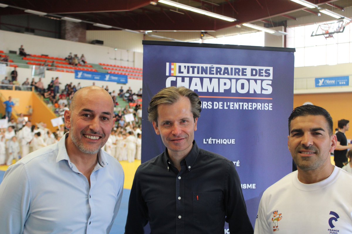 GLarrive's tweet photo. 🥋🇫🇷 Tellement fier que l’#Yonne accueille aujourd’hui à #Auxerre « l’itinéraire des champions ». Le #judo au plus haut niveau ! Avec Nassar et Hicham, on est à fond. #DirectTerrain https://t.co/blhox6NSn9