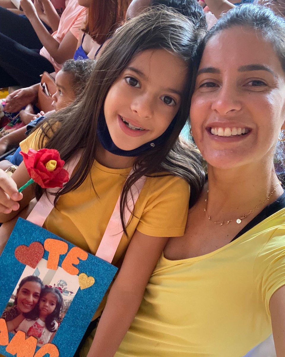 Camila Holanda tweet media