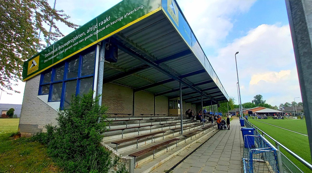 SV Helios Devnter - FC RODA Daventria CJV'ers

#groundhopping #hopping #ground #tribune #nederland #niederlande #thenetherlands #overijssel #deventer #derby #svhelios #fcrdc #4eklasse #4eklassee