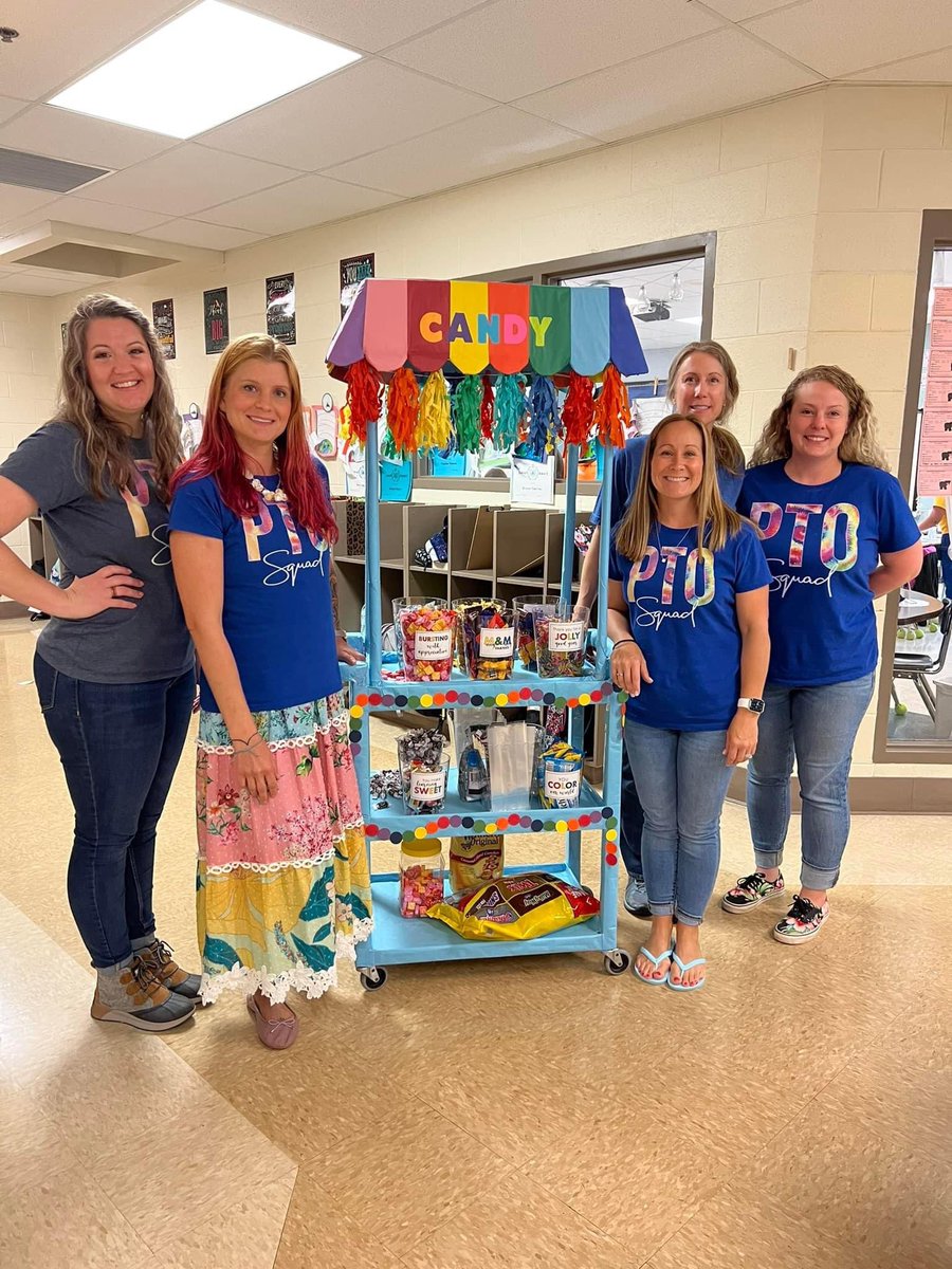 MaryBlountK5's tweet photo. Wow, what a super week! Our Bear ๐ป bellies are satisfied and our hearts are full. Thanks to our #beartastic PTO for the amazing love and support! #teacherappreciationweek2022 #bcsrocks https://t.co/a78TgQmj0y