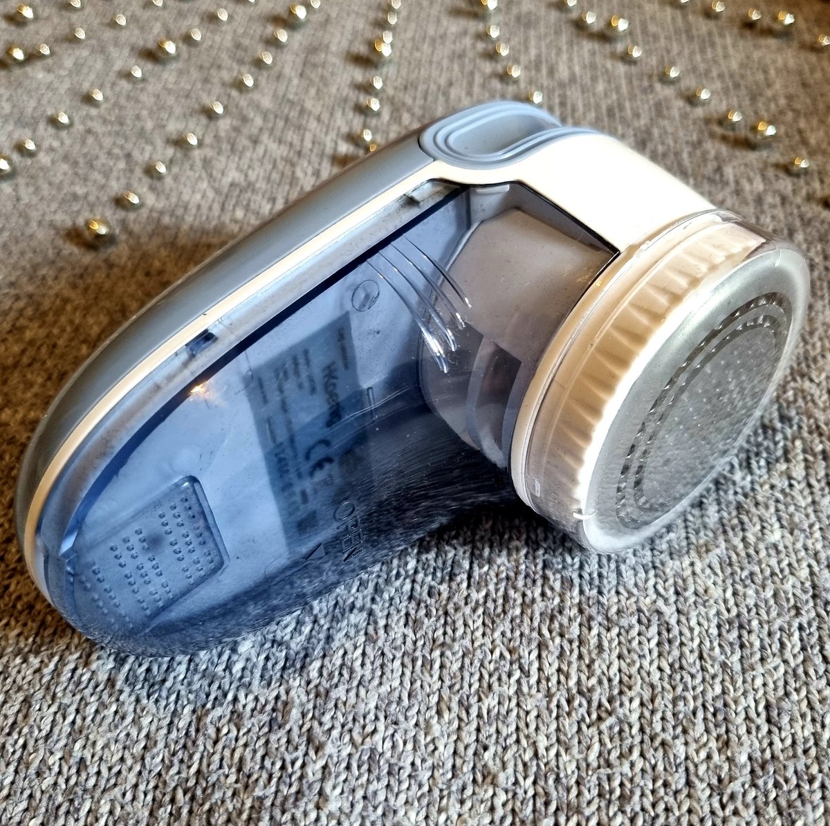 ConcoursTwt's tweet photo. Salut, j'ai été sélectionnée pour tester le rasoir anti-bouloche Lucy 60 @HKoenigofficiel

Viens découvrir ce que j'en pense sur mon Instagram
https://t.co/nlJ0RZMmhM

#HKoenig #RasoirAntiBouloche #Lucy60HKoenig #EntretienDuLinge #TestProduit https://t.co/IEGaCWPYUA