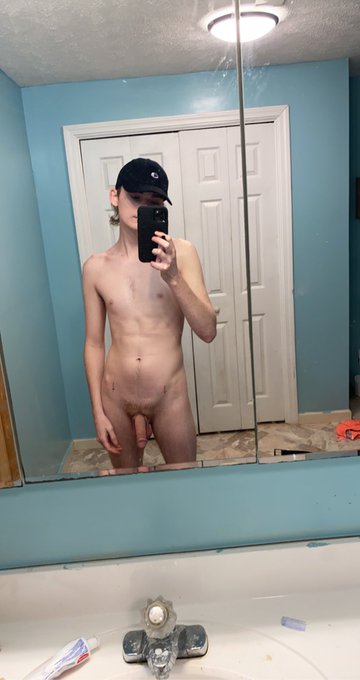 good morning twitter #twink #naked https://t.co/K294m0Ogwc<a href="/tag/twink"class="tags">#twink</a><a href="/tag/naked"class="tags">#naked</a>