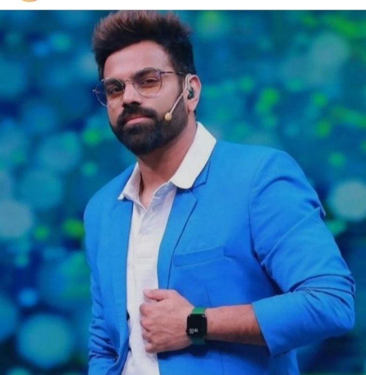_UshaReddy_17's tweet photo. #Sreeramachandra
He cried inside but never shown his tears
He is tired but never let his energy to go
He taken all the pain and buried himself but never taken the smile from his face
WE LOVE YOU SREERAM https://t.co/YRGwwGjhiz