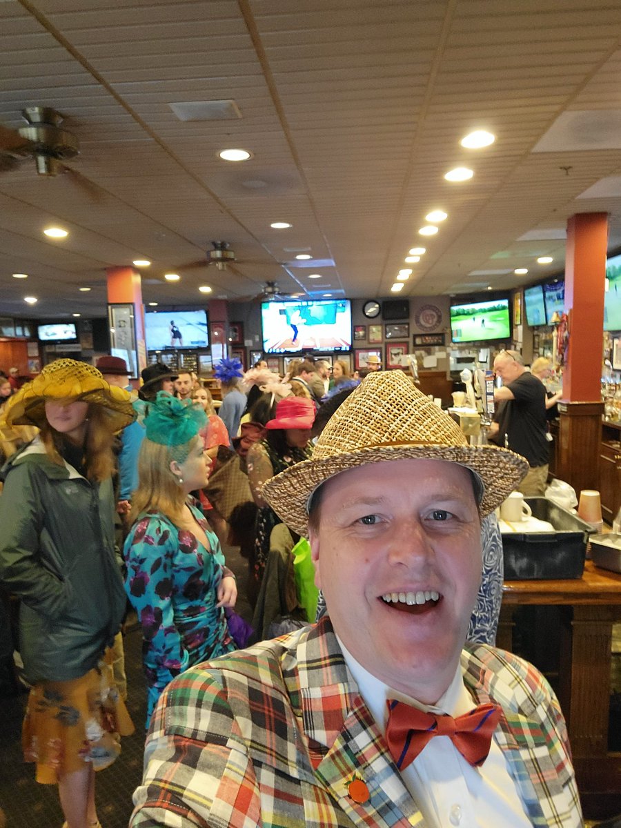 davpresto's tweet photo. What time is it? @VAGoldCup #BusCaptain https://t.co/gsykZExP2u