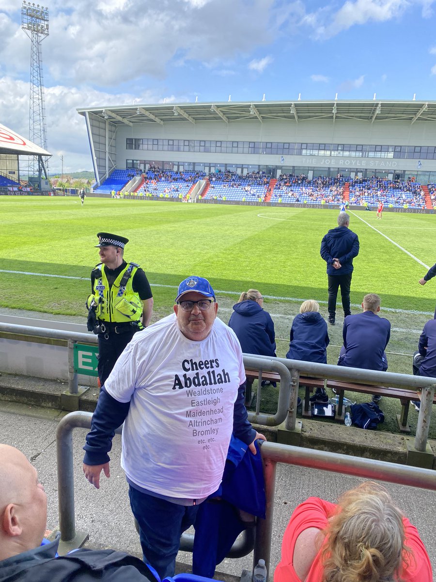 bozzyman111's tweet photo. Just tried kicking Bob out for this t-shirt  #OAFC https://t.co/sFZUykdM7v