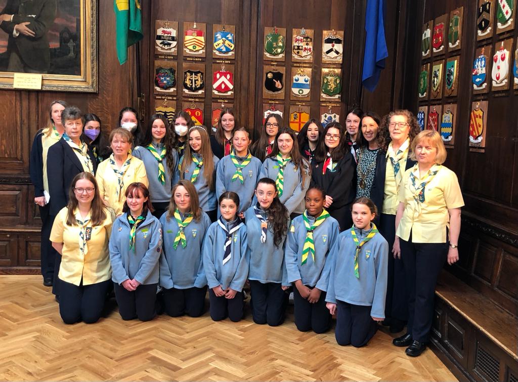 A pleasure to meet and congratulate the @CGIGirlGuides who were Chief Commissioner Awardees last year. A huge achievement for all involved and bodes well for the future! 👏🏼🙌🏼👏🏼🙌🏼