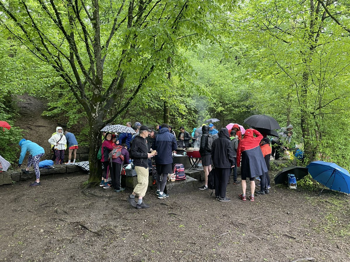 westparkparkrun's tweet photo. Westpark parkrun event number 100 🎉🎉🥂🥂 
This week 114 people ran, jogged and walked the course, of whom 40 were first timers and 13 recorded new Personal Bests.
The event was made possible by 15 volunteers and 1 grillmeister 👋 https://t.co/sfHBjwBmLb