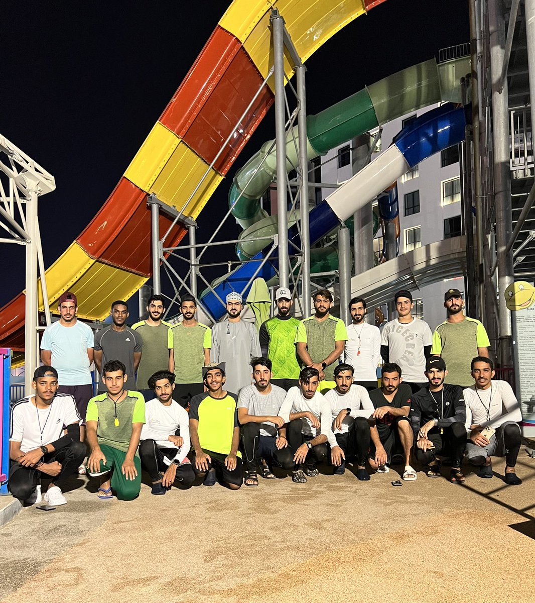 حق لي الإفتخار بكادرنا العُماني في #حديقة_وادينا_المائية بولاية #نزوى الفريق الذي أثبت بكل جداره مهنيته في العمل الجاد في إجازة #عيد_الفطر والعطل الرسمية بعيداً عن الأهل والمناسبات الإجتماعية ونقول لأنفسنا وللجميع "أعطوا شبابنا العُماني الثقه والمساحه الكافيه وسيدهشكم بالنتائج".